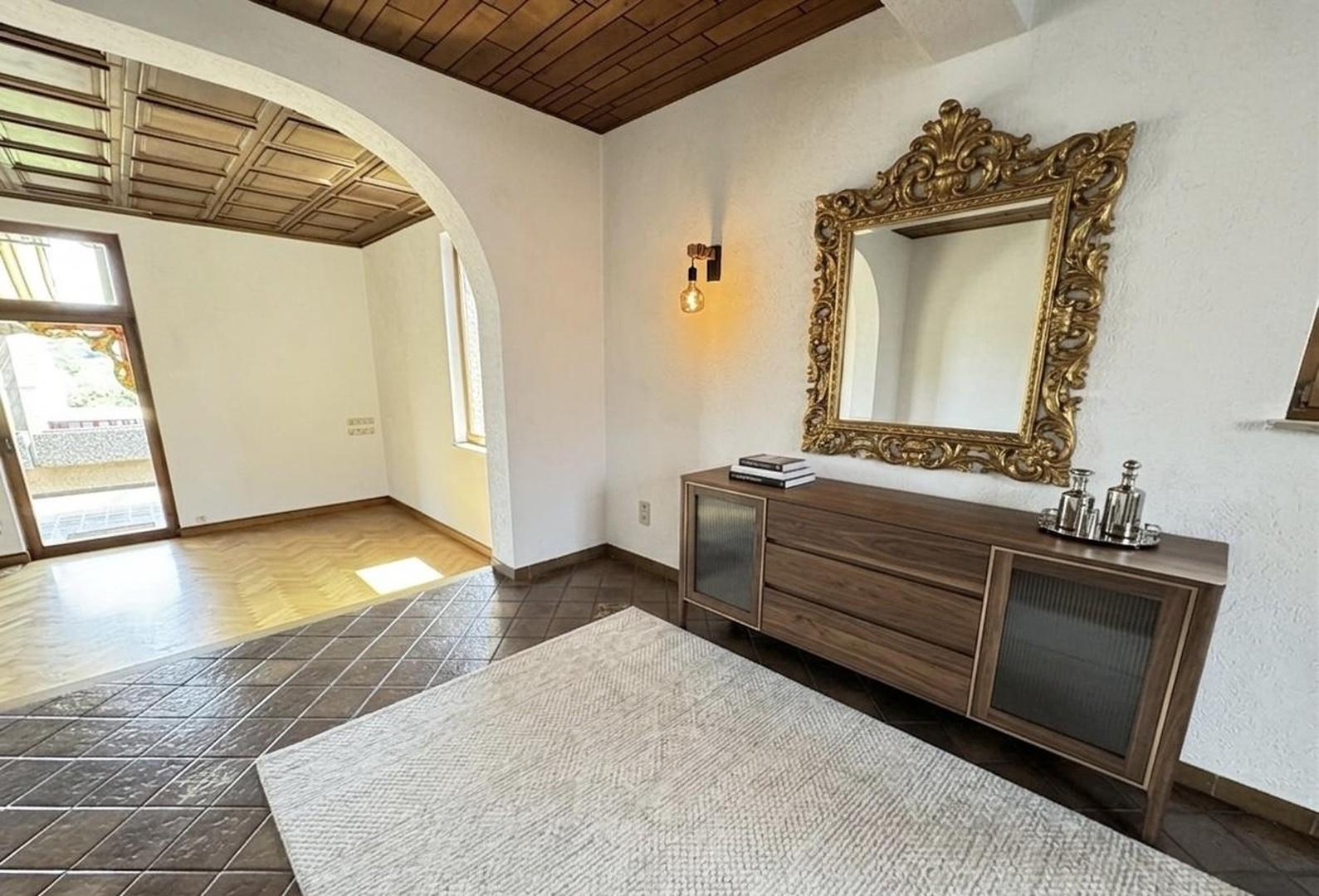 Flur Blick auf Wohnzimmer