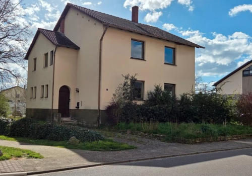 Haus mit 858m2 Grundstück