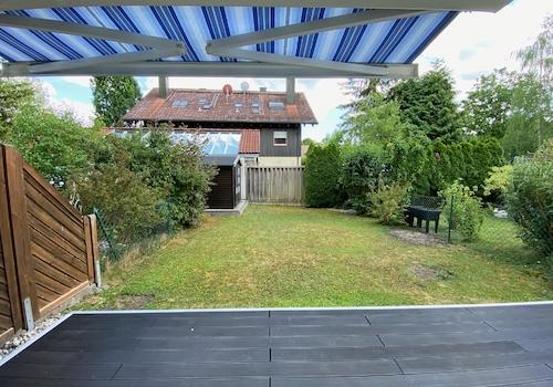 Terrasse:Garten