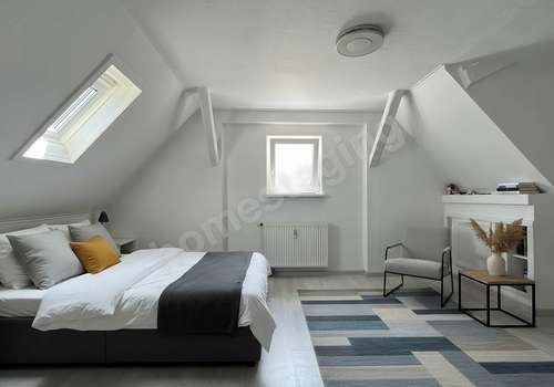 Schlafzimmer (HS)