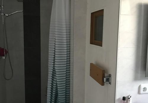 Bad Dusche + Sauna