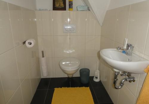 Separates WC im Dachgeschoss