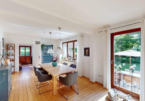 Offenes Esszimmer