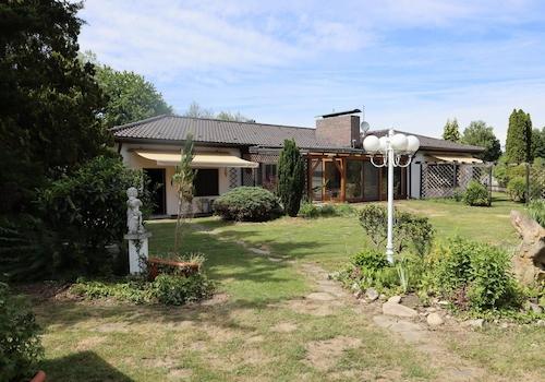 Süd-Ansicht mit Wintergarten