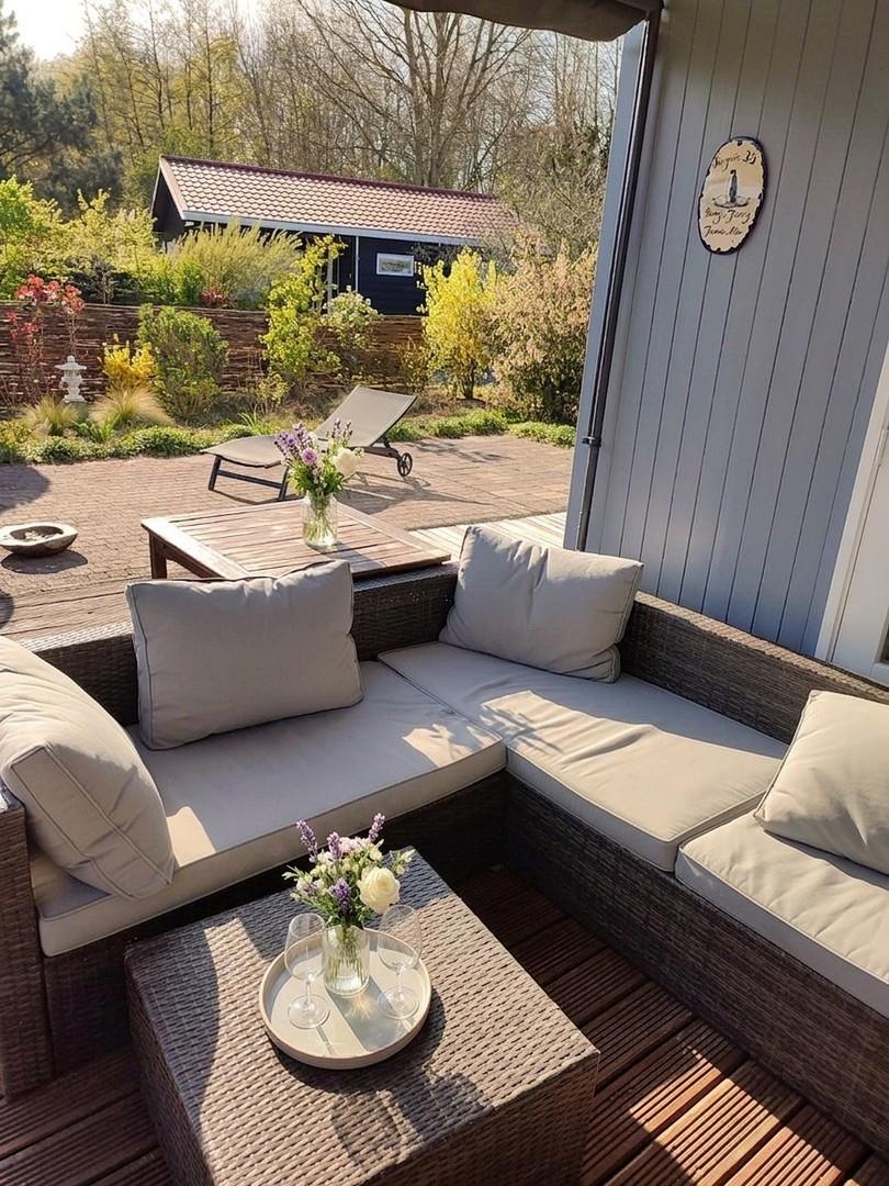 Gemütliche Lounge im Sommer