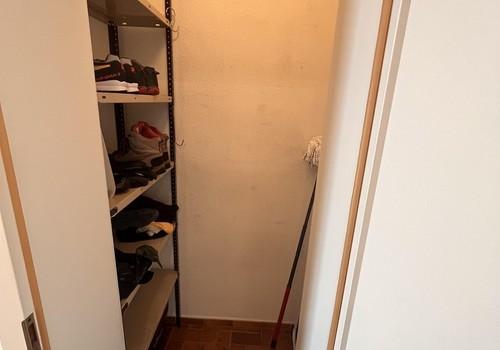 kleine Abstellkammer