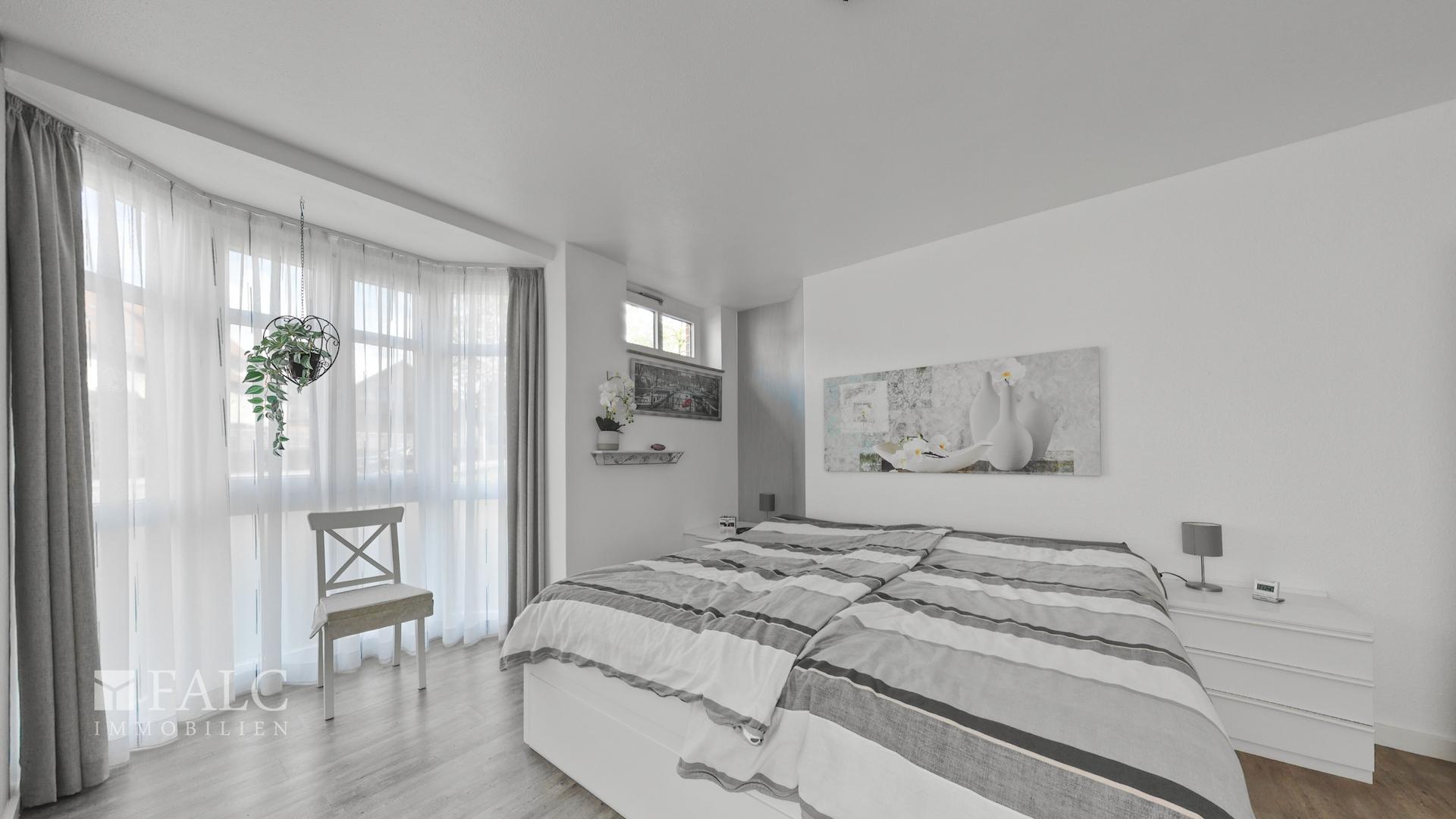 Schlafzimmer 1