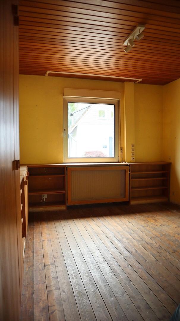 ZIMMER IM EG