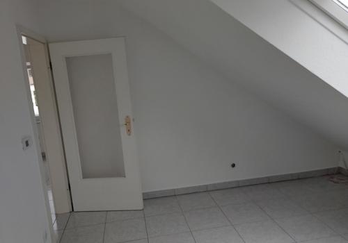 Arbeitszimmer o. Schlafzimmer