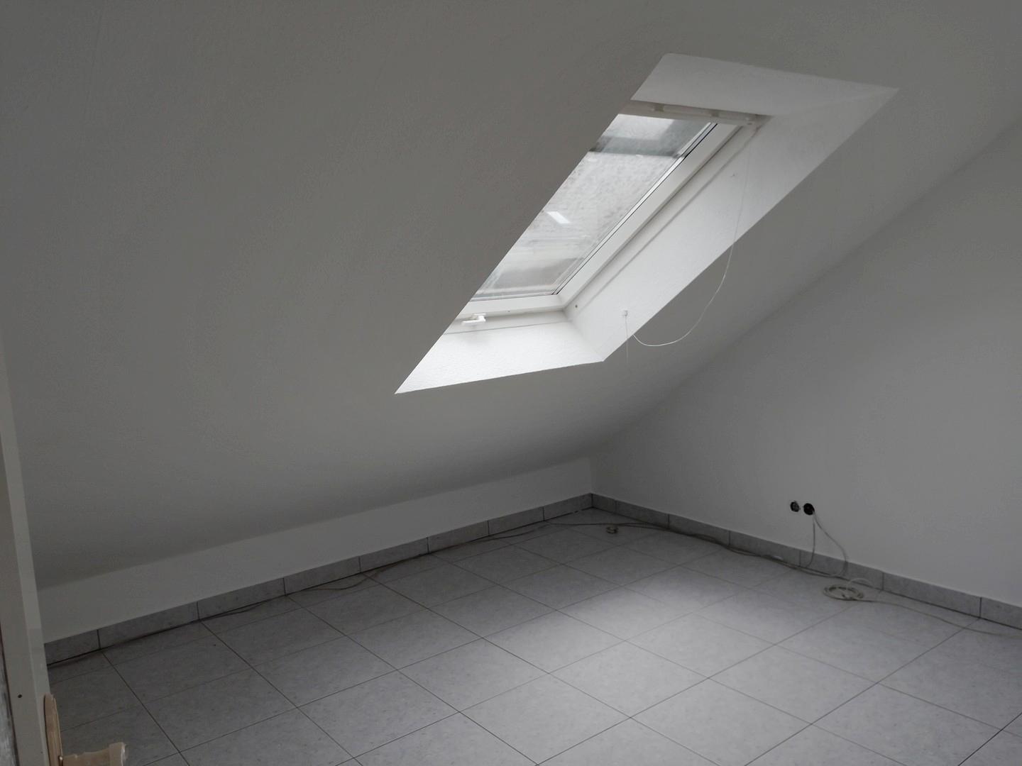 Arbeitszimmer o. Schlafzimmer