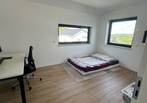 Büro / Schlafzimmer