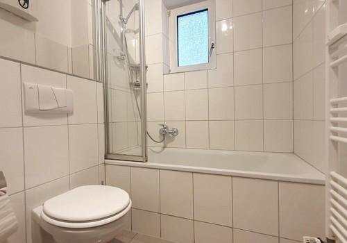 Badezimmer 2