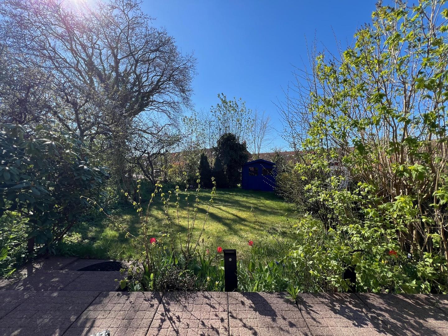 Terrasse mit Garten