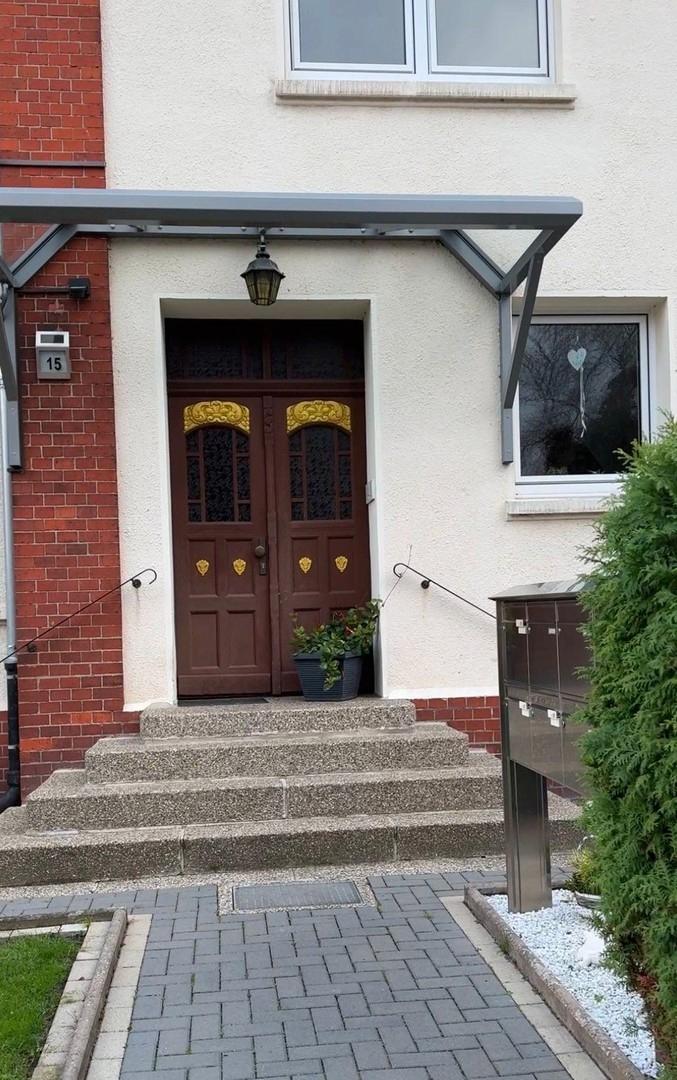 Eingangstür Haus 