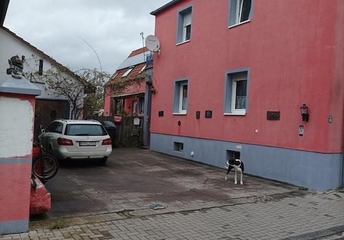 Hof für 4 Pkw