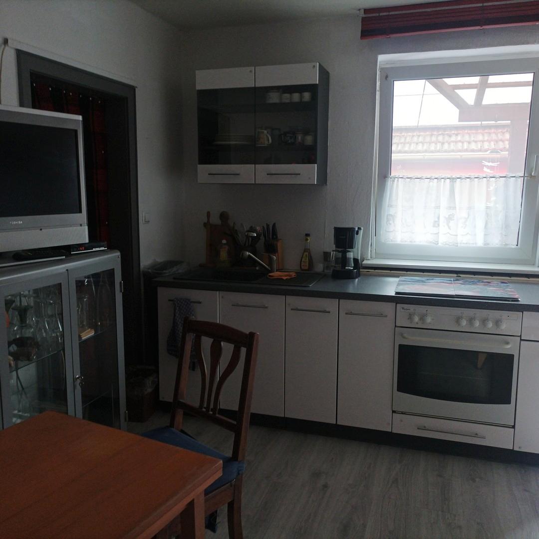 Küche EG HInterhau (40m² inssg