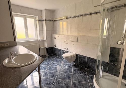 Badezimmer EG