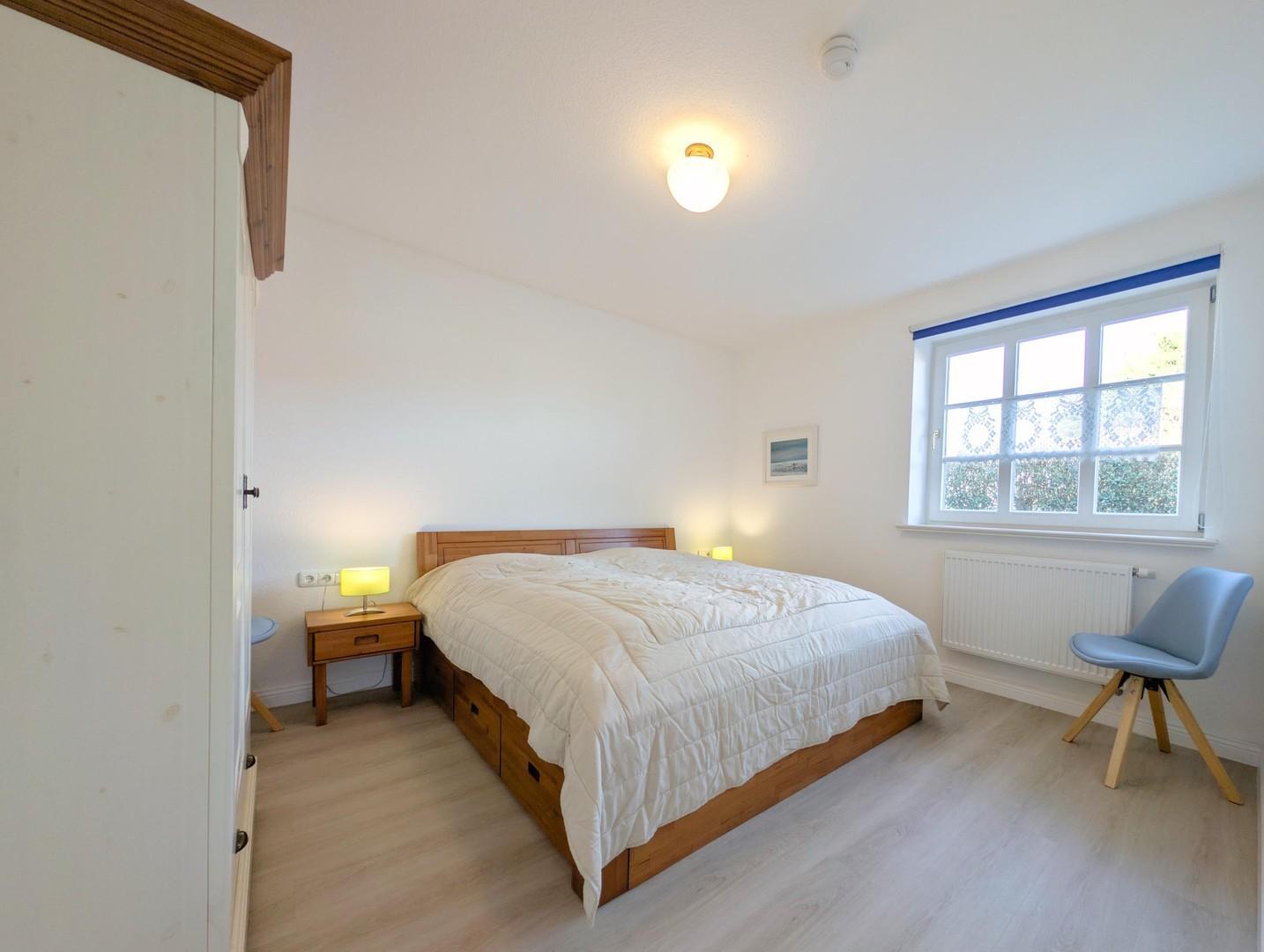Schlafzimmer 2