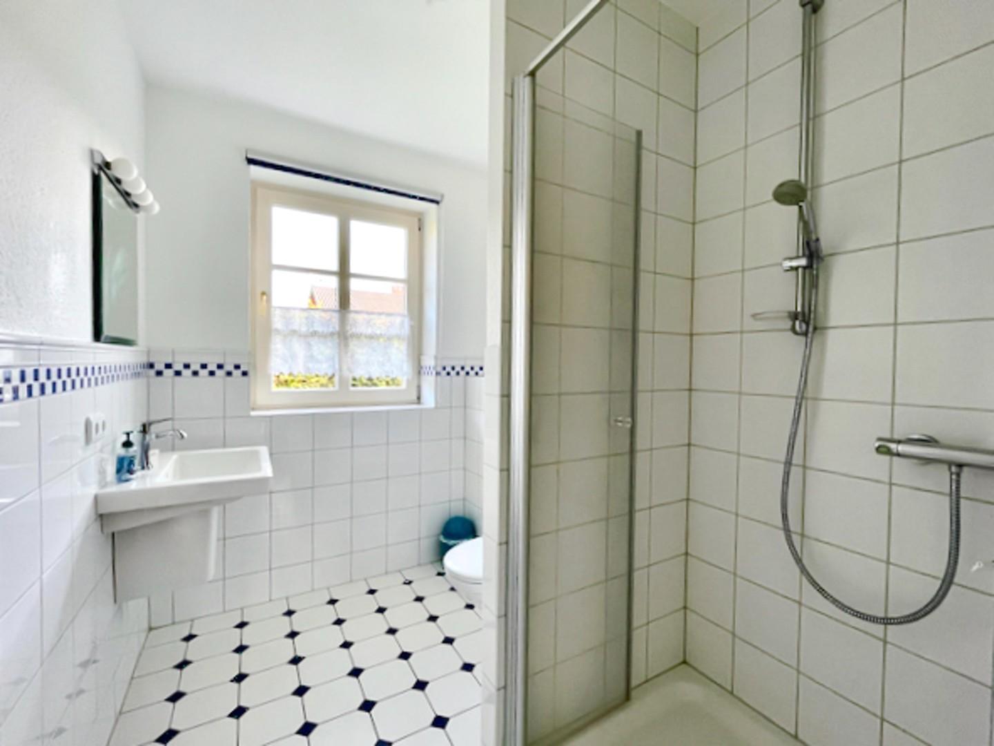 Bad 1 mit Dusche