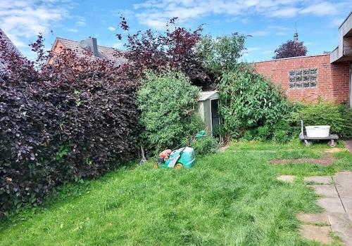 Hint. Garten mit kl. Geräteh.