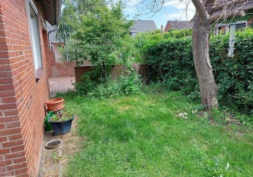 Hint. Garten mit Bl. zur Ter