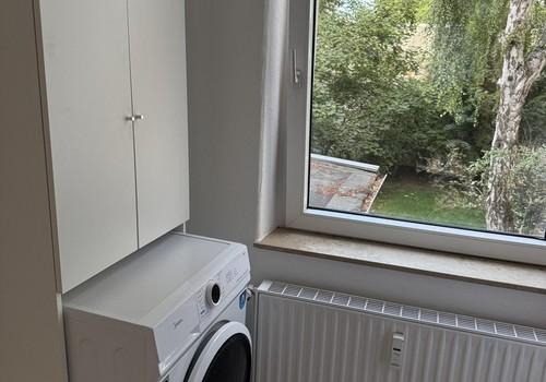 Küche mit neuer Waschmaschine