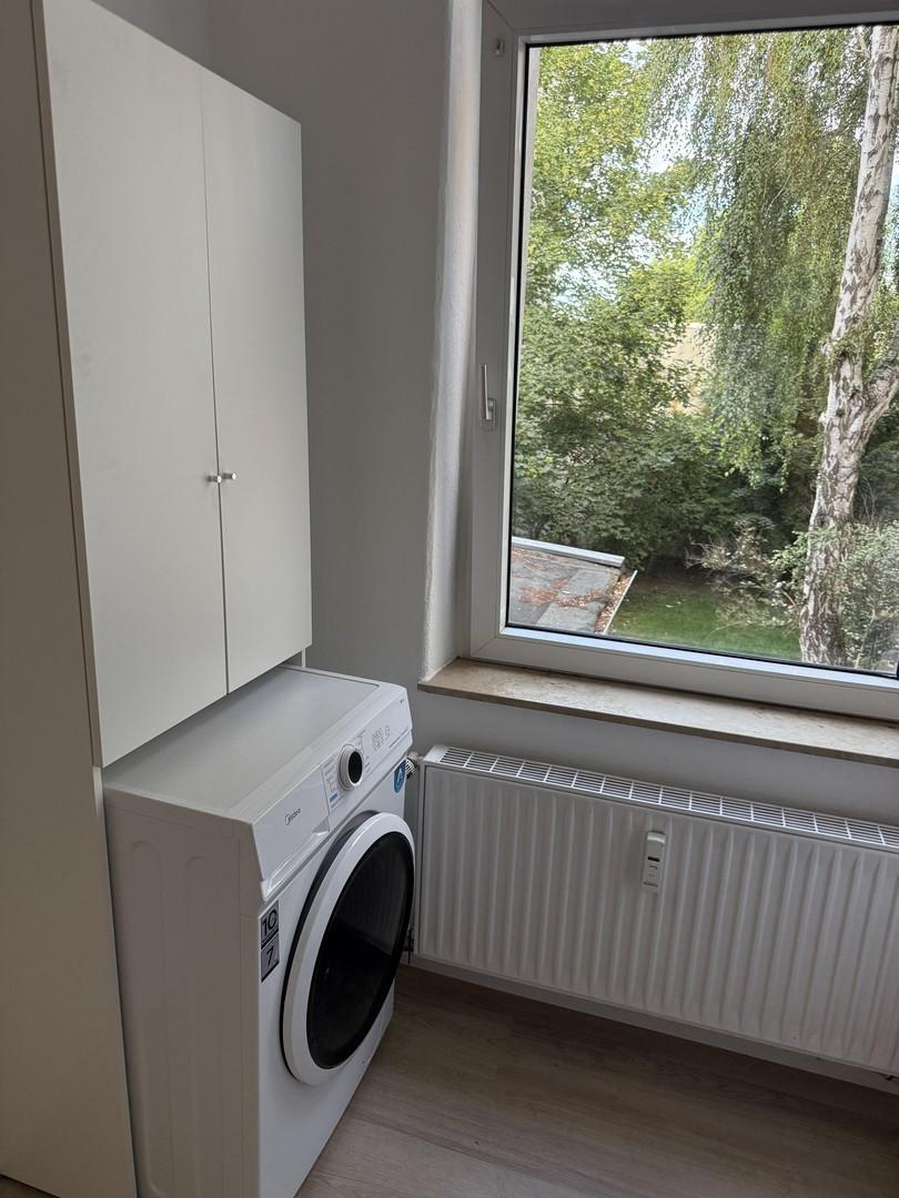 Küche mit neuer Waschmaschine