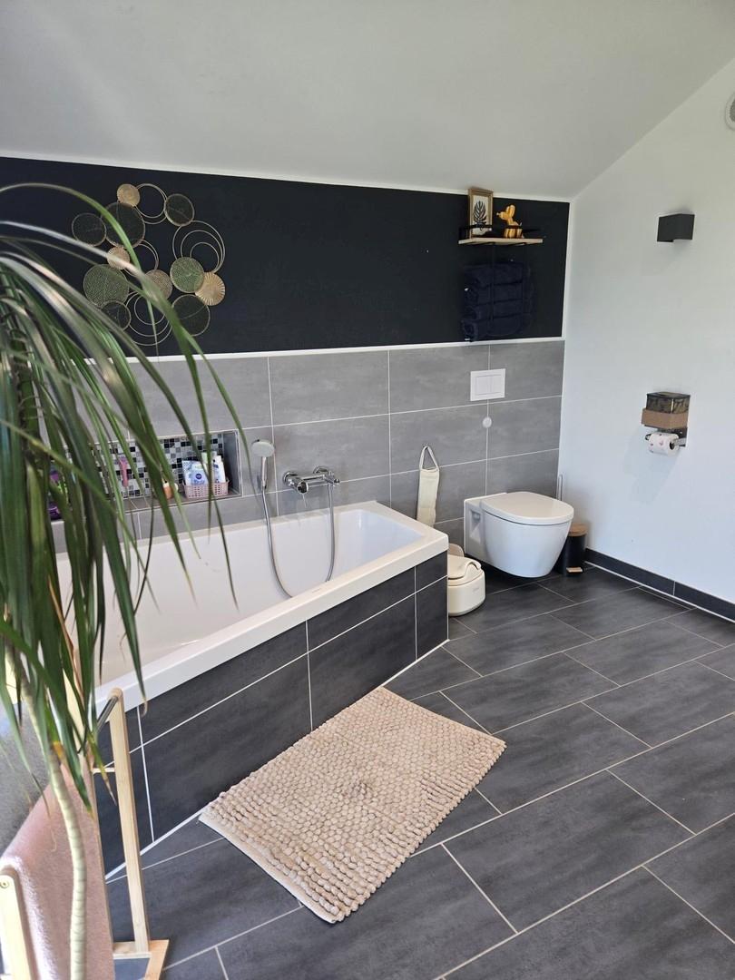 Badezimmer Dusche/Badewanne