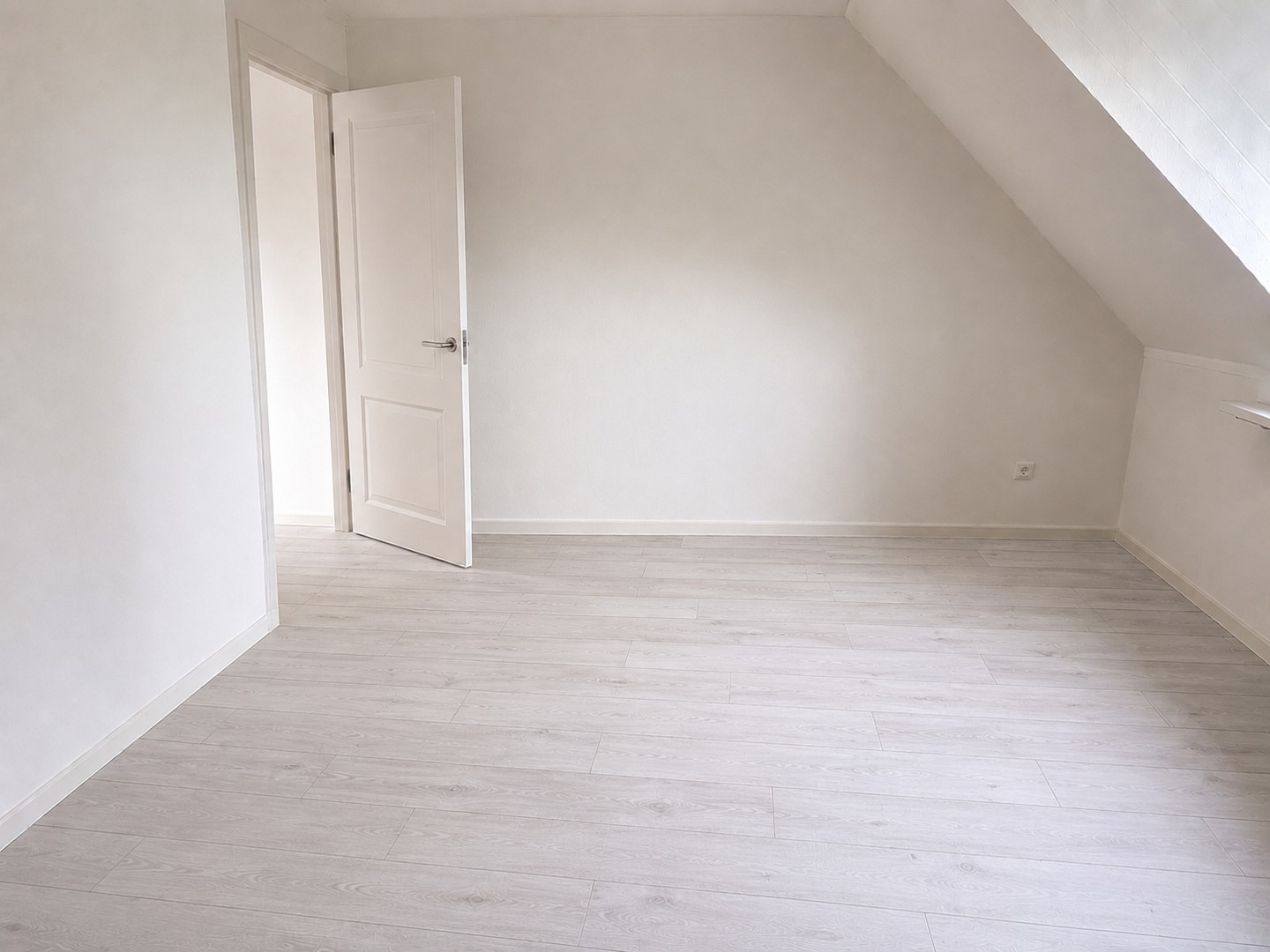 Wohnzimmer Bild 1