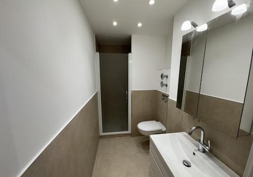 Badezimmer mit Spots