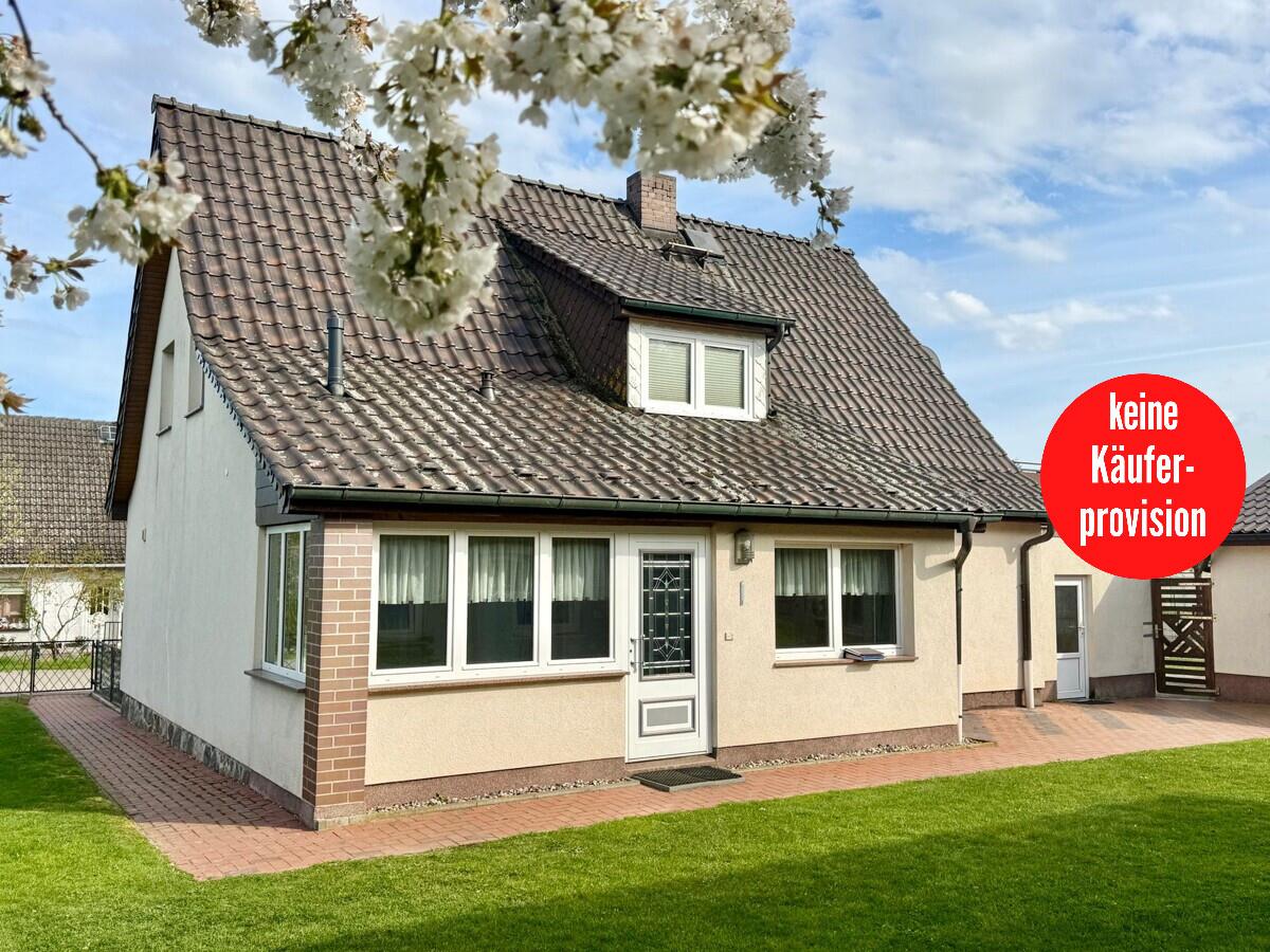 Hausansicht vom Grundstück