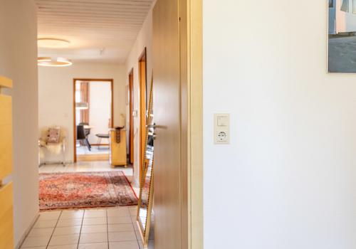Wohnen mit Charme unter dem Dach – 4-Zimmer-Wohnung mit Westbalkon
