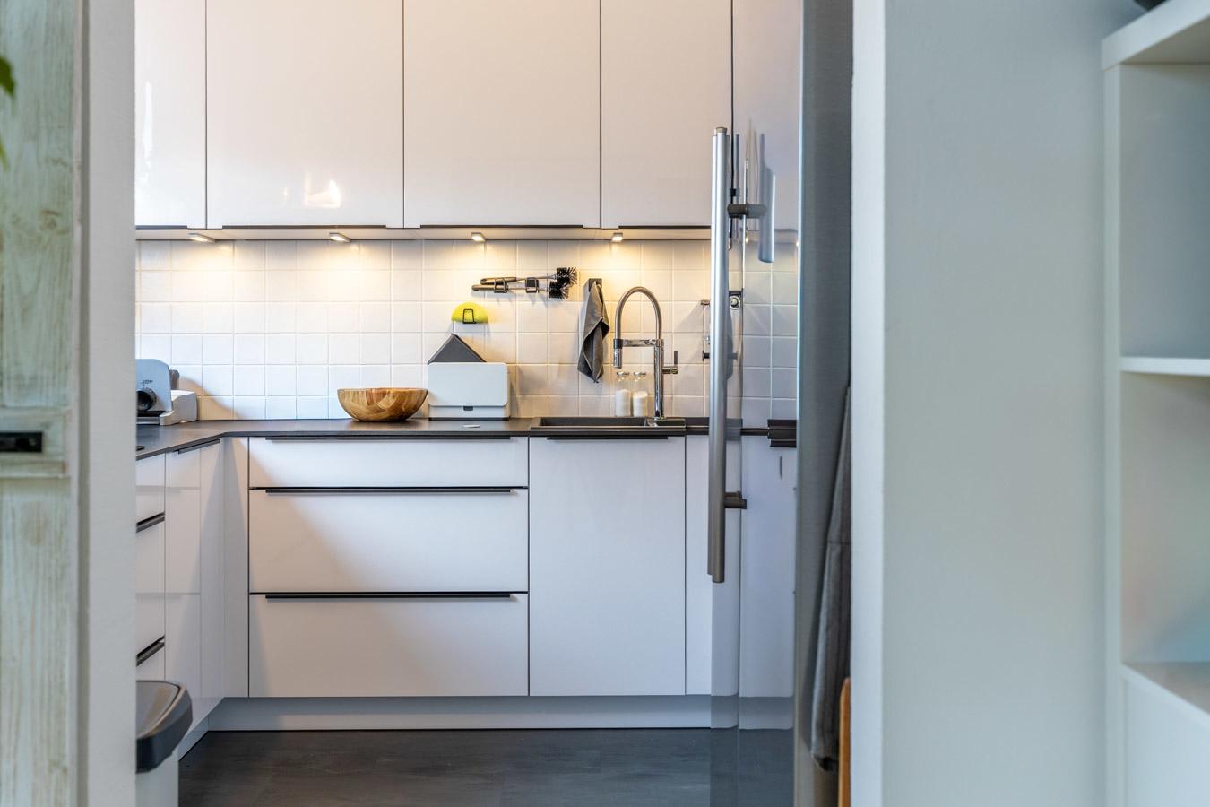 Sonne, Ruhe, Zuhause - Stilvolle Dachgeschosswohnung mit großer Südterrasse