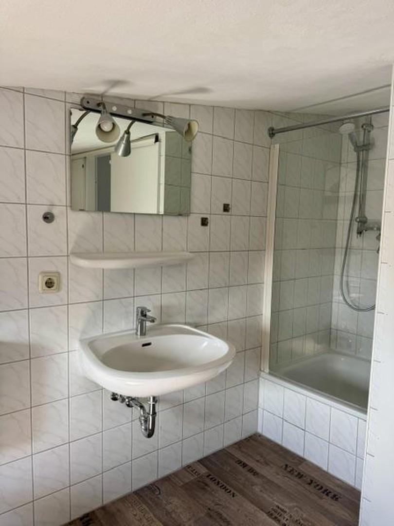 App. 1 Badezimmer