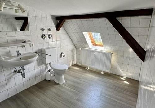 App. 4 Badezimmer