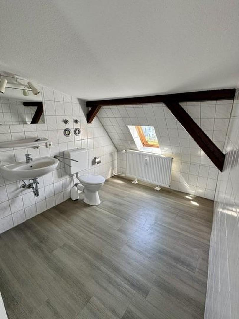 App. 4 Badezimmer