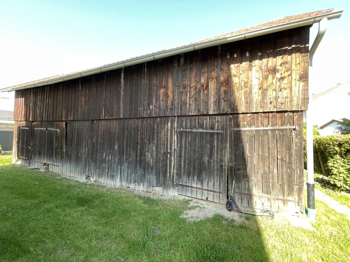 Holzschuppen im Garten