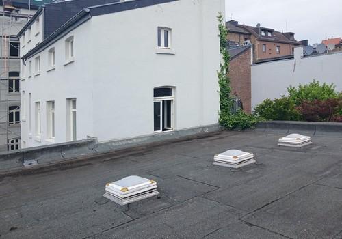 Dachterrasse - Blick aufs Haus