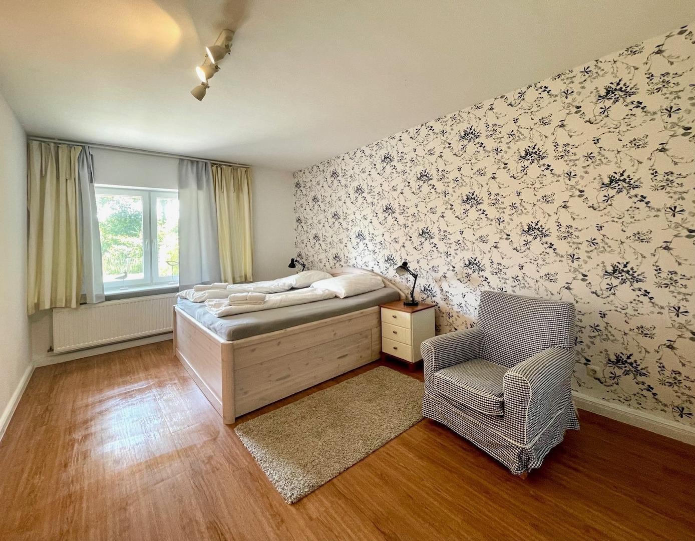 Schlafzimmer WE 1
