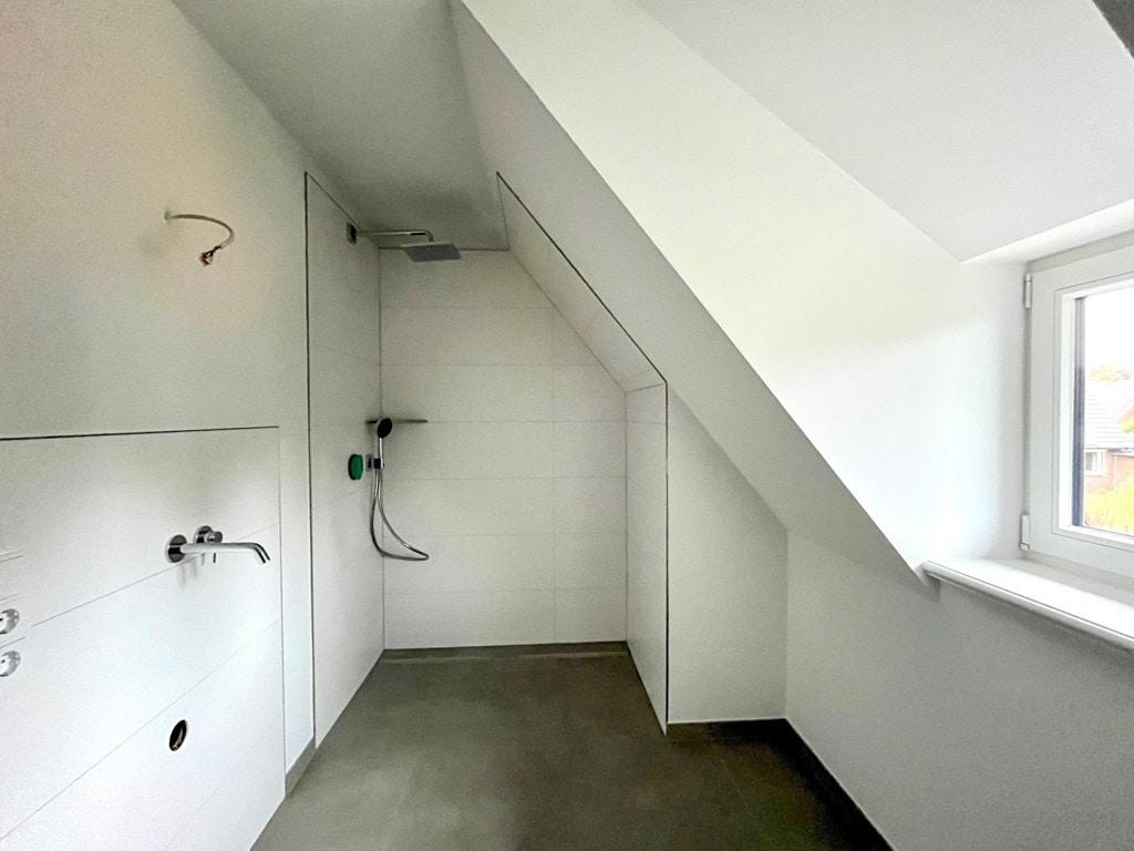 Bad Dachgeschoss