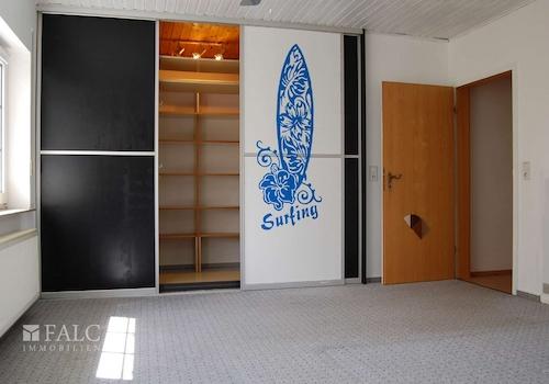 Beg. Kleiderschrank Schlafzimmer_1. OG