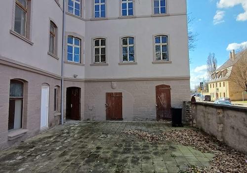 Eingang Hof