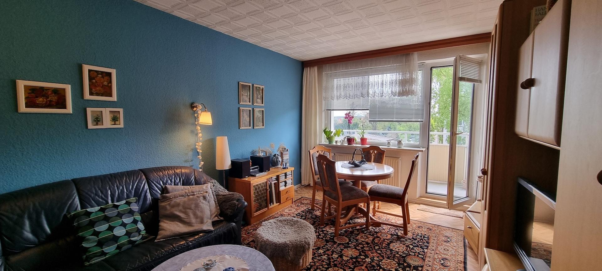 Wohnzimmer Richtung Balkon