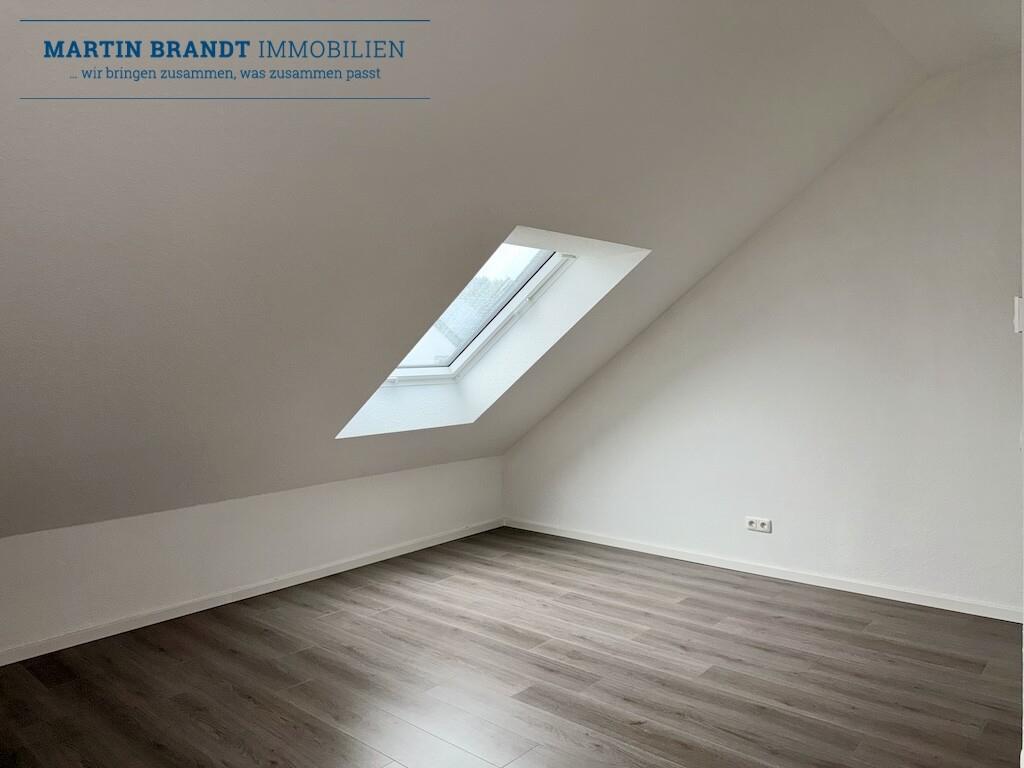 Schlafzimmer 4
