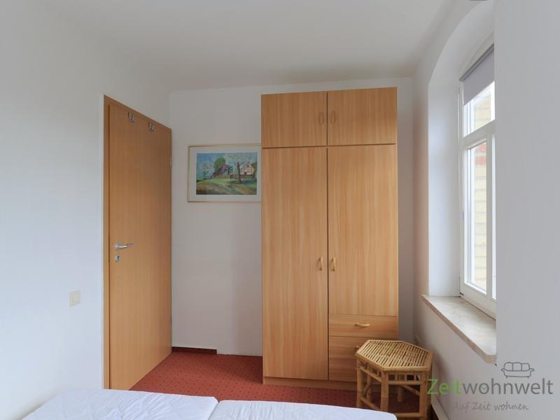 Kleiderschrank