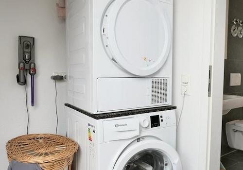 Waschmaschine und Trockner