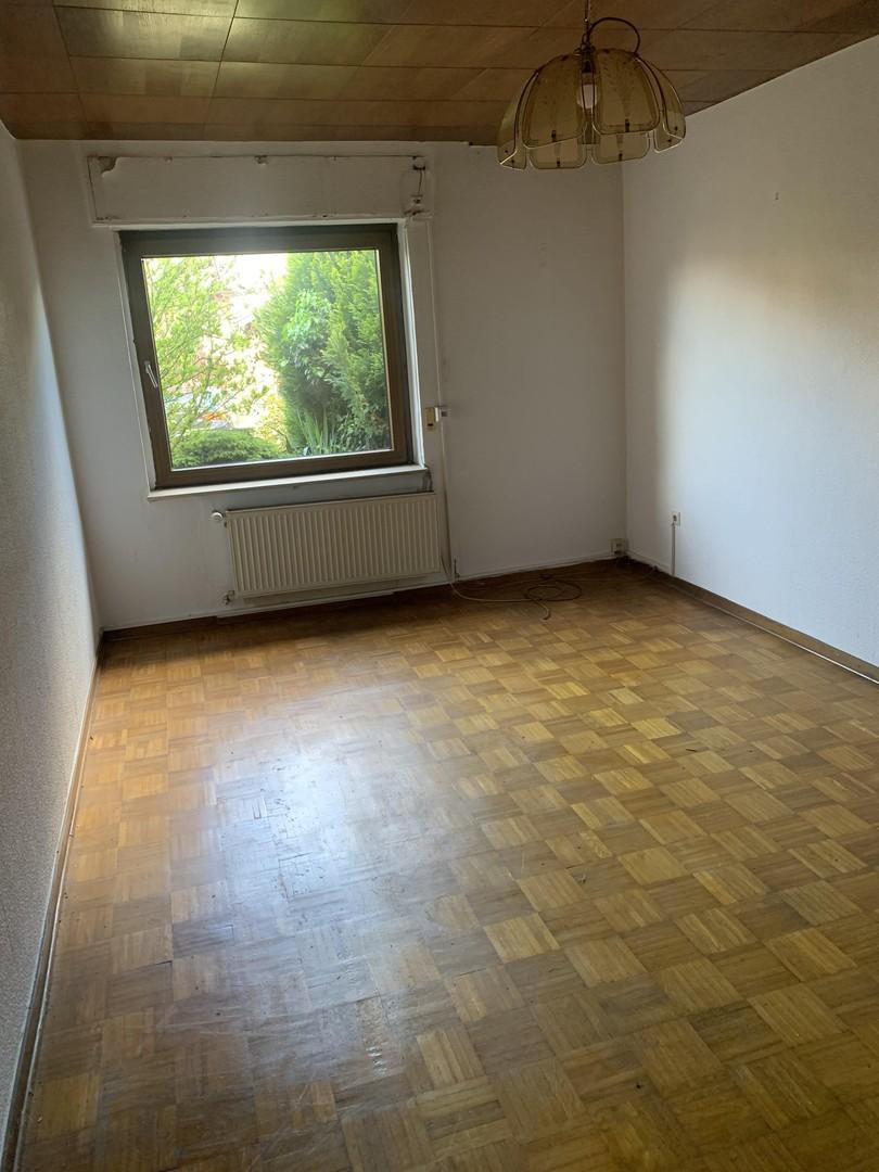 Raum im EG mit Parket