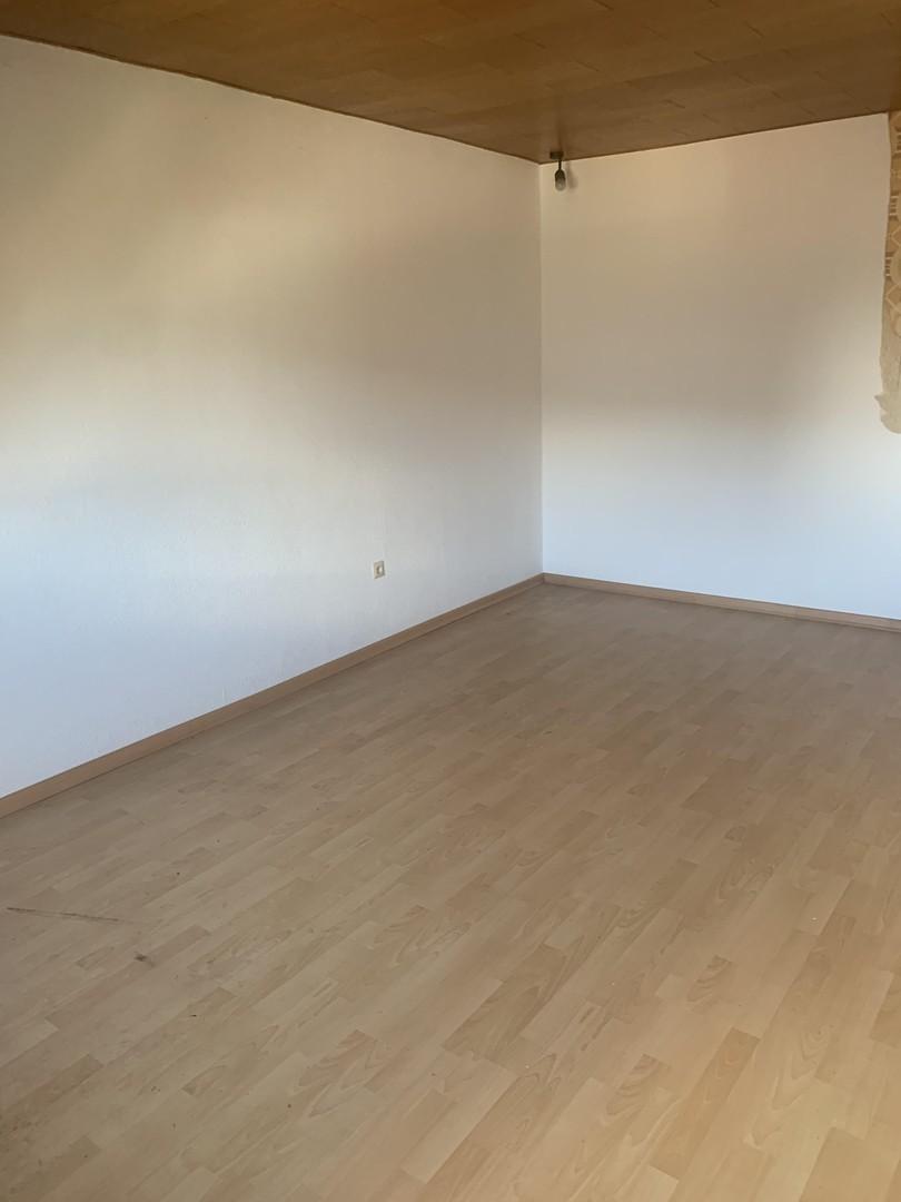 Raum im OG Straßenseite