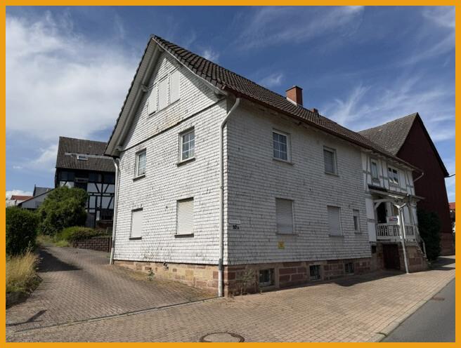 Vorder Ansicht m. Eingangsbereich