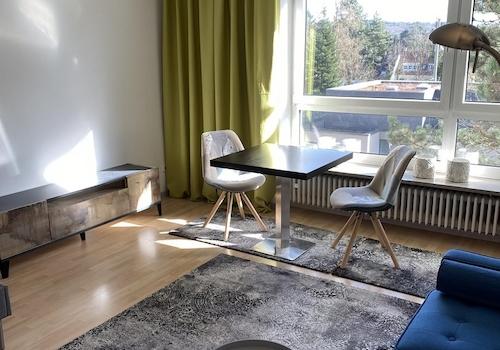 Wohnzimmer 4.OG Mitte